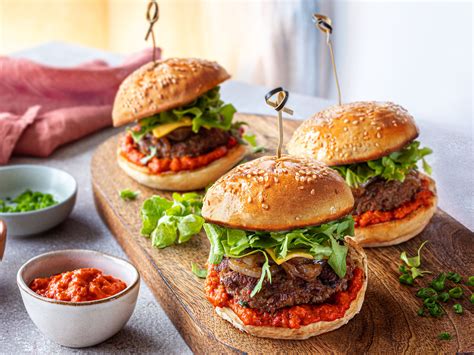 Hamburger Mit Ajvar Und Karamellisierten Zwiebeln Podravka