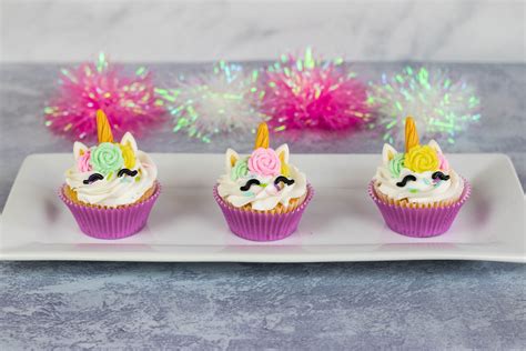 The Most Magical Unicorn Cupcakes Horsing Around In La