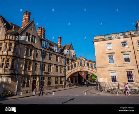 Hertford College With Famous Bridge Of Sighs Evening Oxford