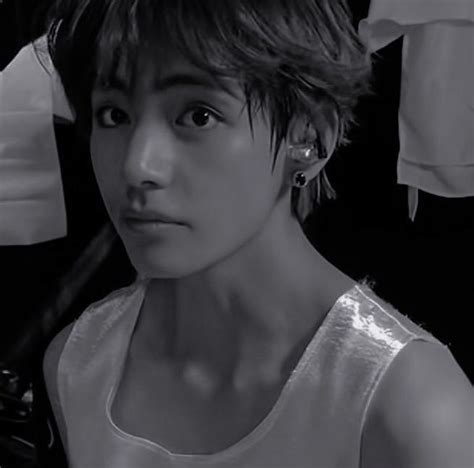 Pin De Vale En V Kim Taehyung