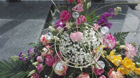 Arranjos Para Cemiterio E Igreja Momentos Em Flor