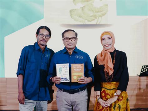 Peluncuran Buku Ode Kasih Arunika Dan Pesan Yang Masih Tersimpan