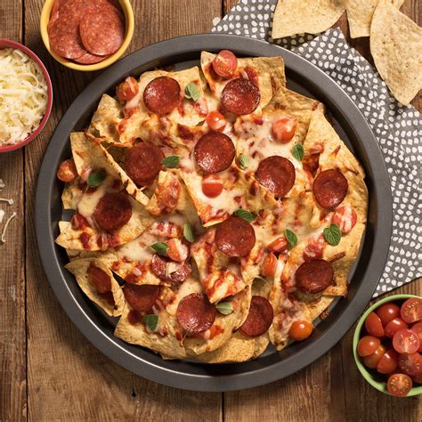 Pepperoni Pizza Nachos | Tostitos