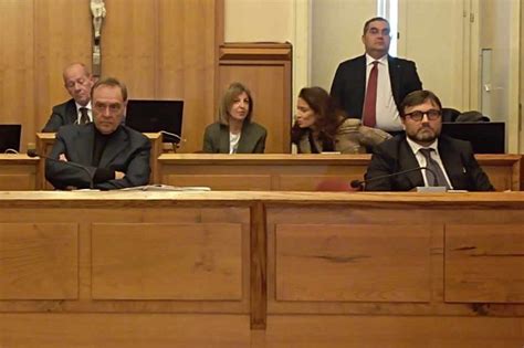 Consiglio Rosa Respinge Accuse Sui Miasmi Dissesto Individuati Primi