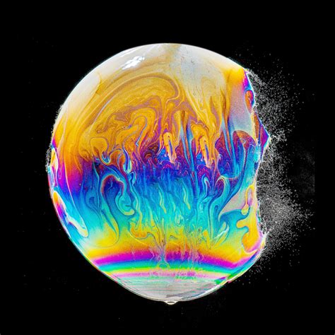 High-Speed Photography Captures Bursting Bubbles