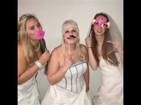 Let S Play Bridezilla Trouwjurken Passen Voor De Lol Youtube