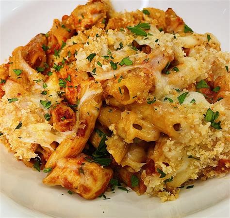 Easy Chicken Parmesan Pasta