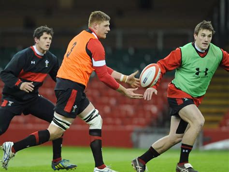 Wales squad train for Six Nations - Wales Online