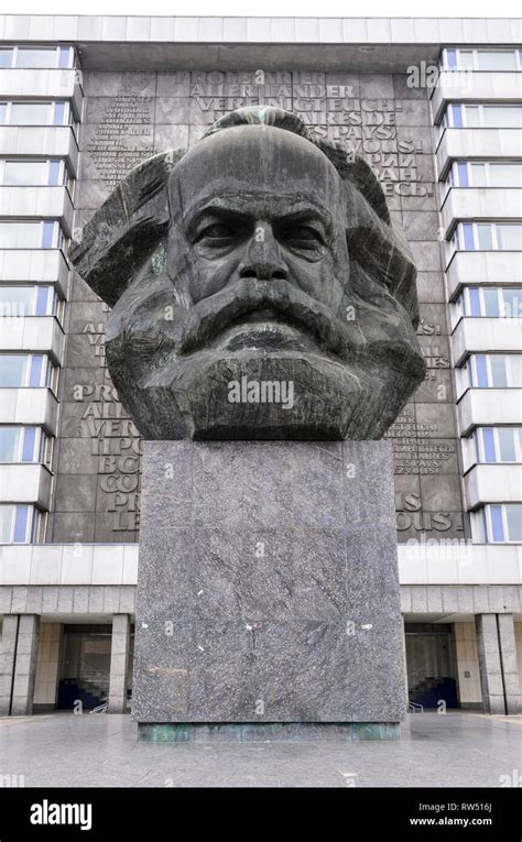 Karl Marx Monument Chemnitz Sachsen Deutschland Stock Photo Alamy