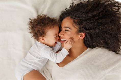 5 Hábitos Para Ser Una Mamá Feliz Pañalín