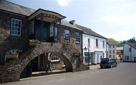 Dulverton Market Place, Somerset, England | Filming locations, England ...