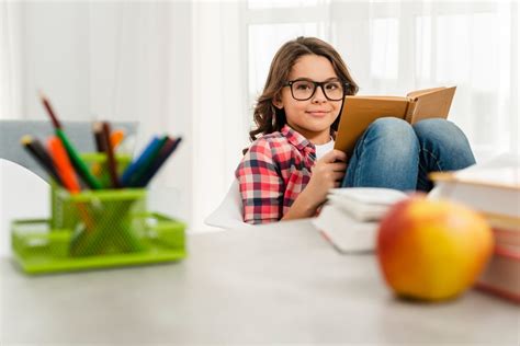 Síntomas De La Miopía Infantil Óptica Contrueces Gijón