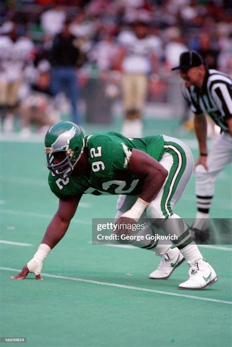 Defensive lineman Reggie White of the Philadelphia Eagles in action ...