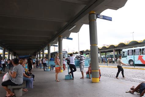 Projeto sugere terminais de ônibus como pontos de vacinação no Ceará