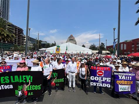 Miles Marchan En La Cdmx En Defensa De La Scjn