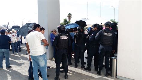 Realizan Operativo Policíaco Afuera Del Centro De Justicia Previo A La