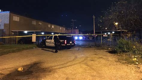 Man Found Fatally Shot In Parking Lot Of Se Houston Apartment Complex