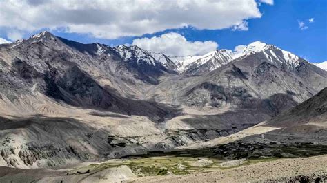 Nubra Valley: Discovering Hidden Gems – Desi Tours