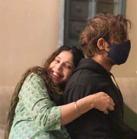 Kullfi Kumarr Bajewala Fame Mohit Malik Reunites With Pregnant Wife