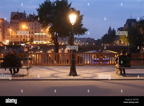 Pont au Double at night. Paris. France Stock Photo - Alamy