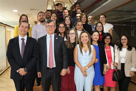 Fne Recibi A Estudiantes Del Mag Ster Internacional Derecho De La