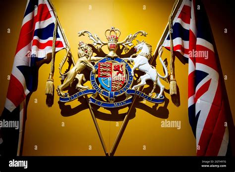 Royal Coat of Arms of the United Kingdom Stock Photo - Alamy