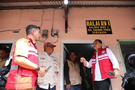 Ngantor Di Kelurahan Tanjung Perak Wali Kota Eri Keliling Kampung