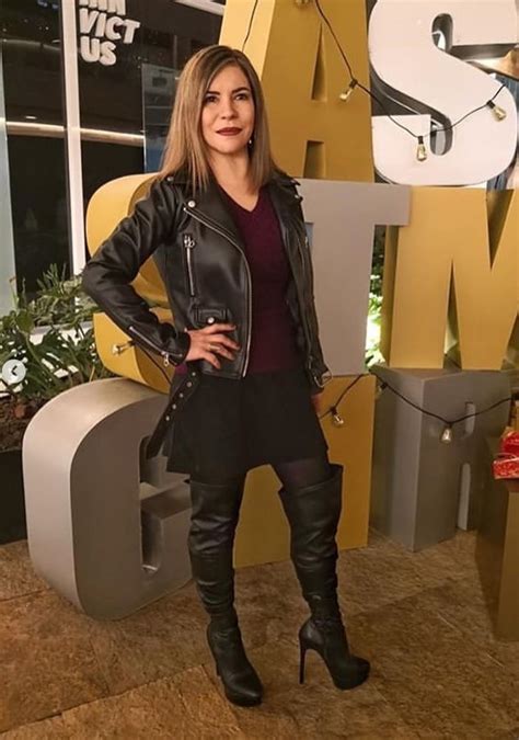 Insta Milf Wearing Boots Porn Pictures XXX Photos Sex Images 3939902 PICTOA