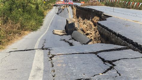 Deprem Derinliği Depremler Ne Derinlikte Yaşanır Deprem Derinliğinin