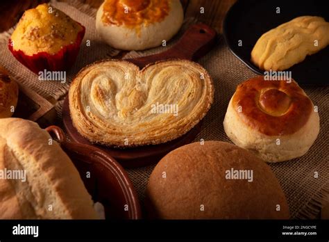 Variedad de panadería tradicional mexicana Bisquet Chino Oreja