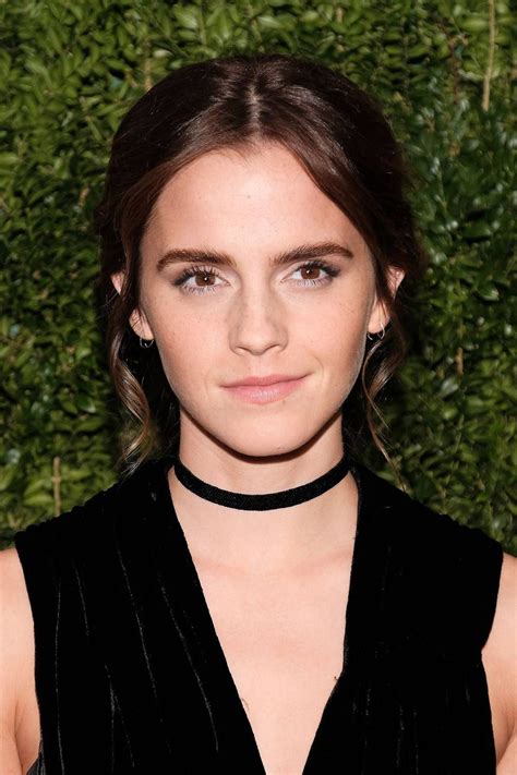 A Deep Dive Into Emma Watsons Hair History Emma Watson Hair Emma