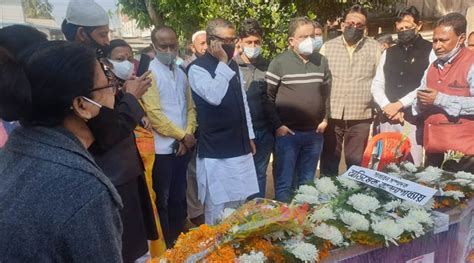 Tmc Leaders Bratya Basu Rajib Banerjee Pay Tribute To Mujibar Rahman