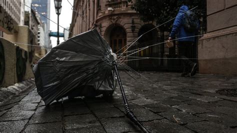 Lluvia En Santiago ¿a Qué Hora Será El Peak Y Cuándo Parará De Llover En La Zona Centro Y