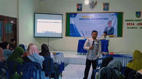 Mahasiswa Unipdu Jombang Gelar Pelatihan Digital Marketing Untuk Pelaku