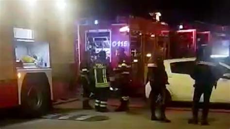 Paura Nella Notte In Via Rimini A Montesilvano Garage Va A Fuoco