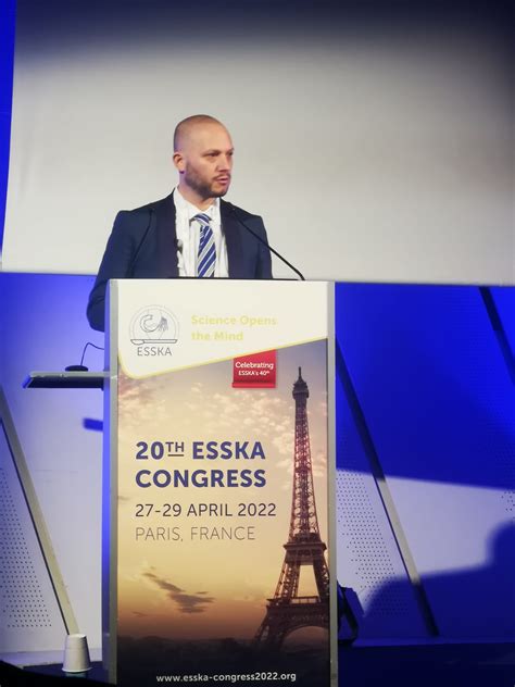 Di Nuovo Sul Palco Al Congresso Europeo Di Chirurgia Del Ginocchio