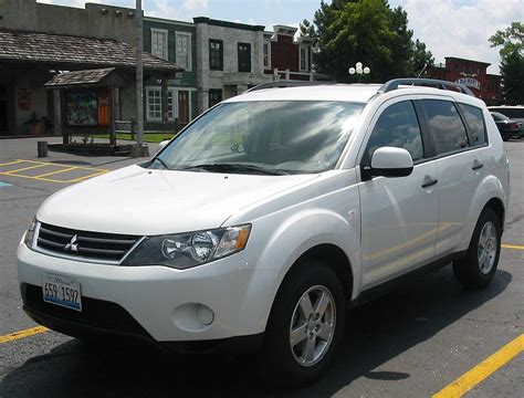 2007 Mitsubishi Outlander XLS - 4dr SUV 3.0L V6 AWD auto