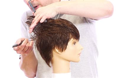 Pixie Haircut Tutorial How To Cut A Pixie Haircut With A Razor