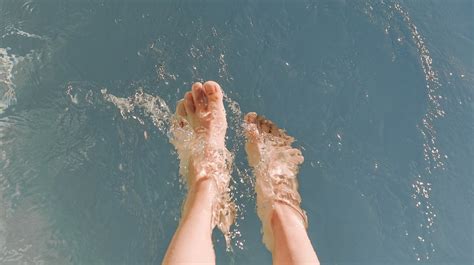 Elizabeths feet your face – Telegraph