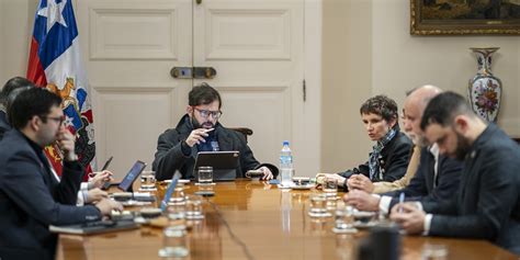 Presidente De La República Gabriel Boric Font Encabeza Comité Político Prensa Presidencia