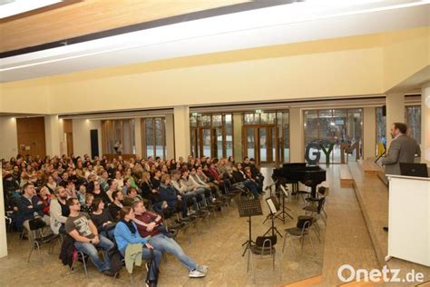 140 Grundschüler bekommen ersten Einblick ins Gymnasium Neustadt WN Onetz