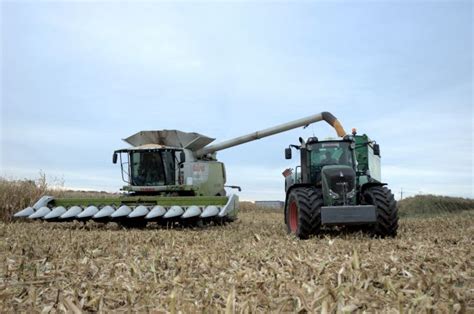 Żniwa kukurydziane 2016 Claas Lexion New Holland John Deere Fendt w