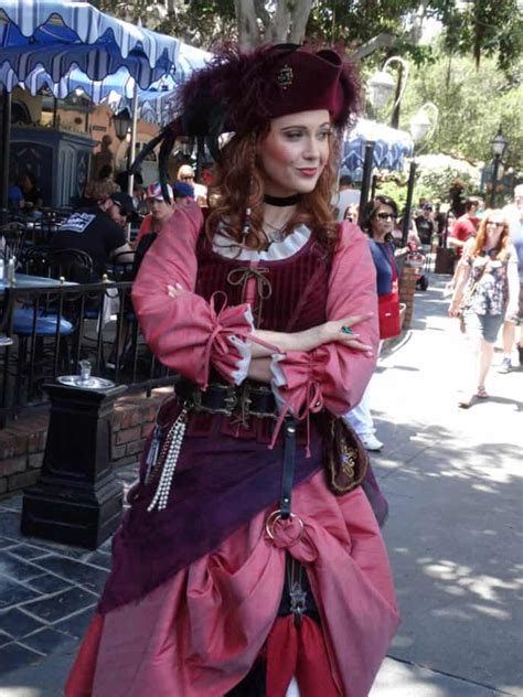 Videophotos New Redd Pirates Of The Caribbean” Character Arrives At