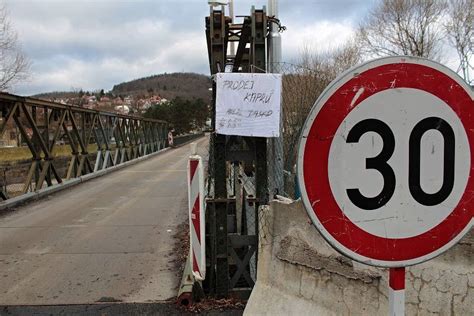 Fotogalerie Stavba nového mostu v Sázavě Benešovský deník