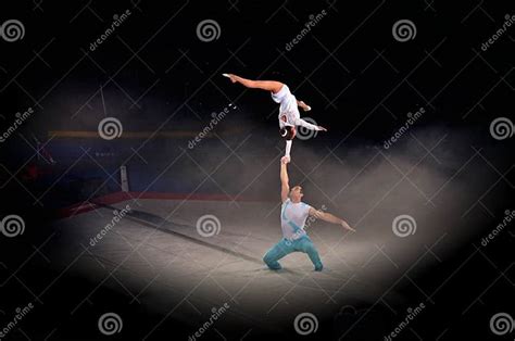 Acrobatic gymnastics editorial stock image. Image of gymnastics - 36496964