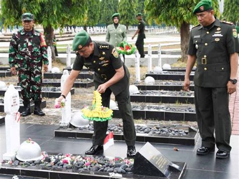 HUT Ke 42 Korem 044 Gapo Gelar Ziarah Di TMP Ksatria Ksetra Siguntang