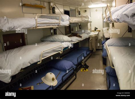 Us Navy Submarine Sleeping Quarters