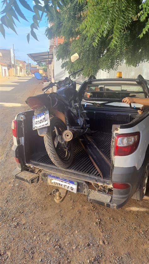 Adolescentes S O Detidos Suspeitos De Assaltarem Mototaxista Durante