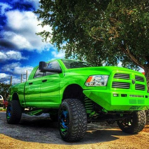 Big Green 4th Gen Cummins Cool Trucks Trucks Big Trucks