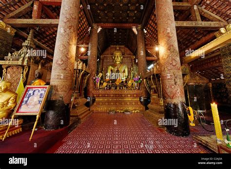 Seated Buddha Statue Wat Xieng Thong Luang Prabang Stock Photo Alamy